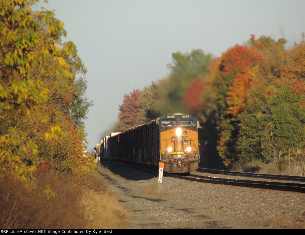 CSX 853 on M363